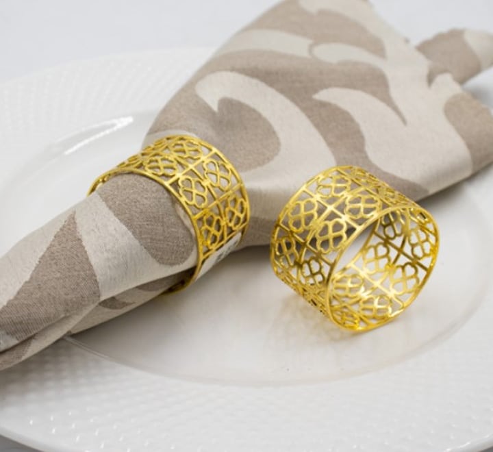 Napkin Ring Round Gold with Clover Motive