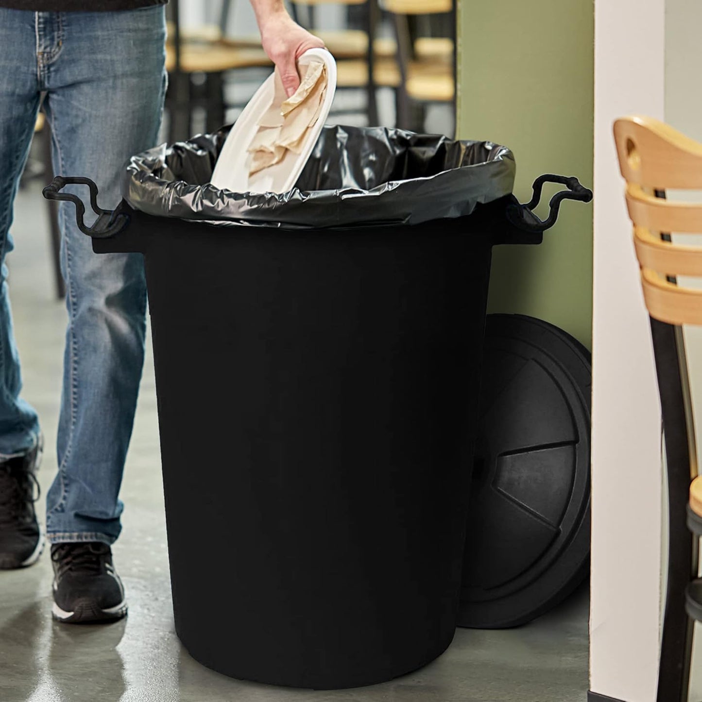 Black Dustbin with Lid 70Lt