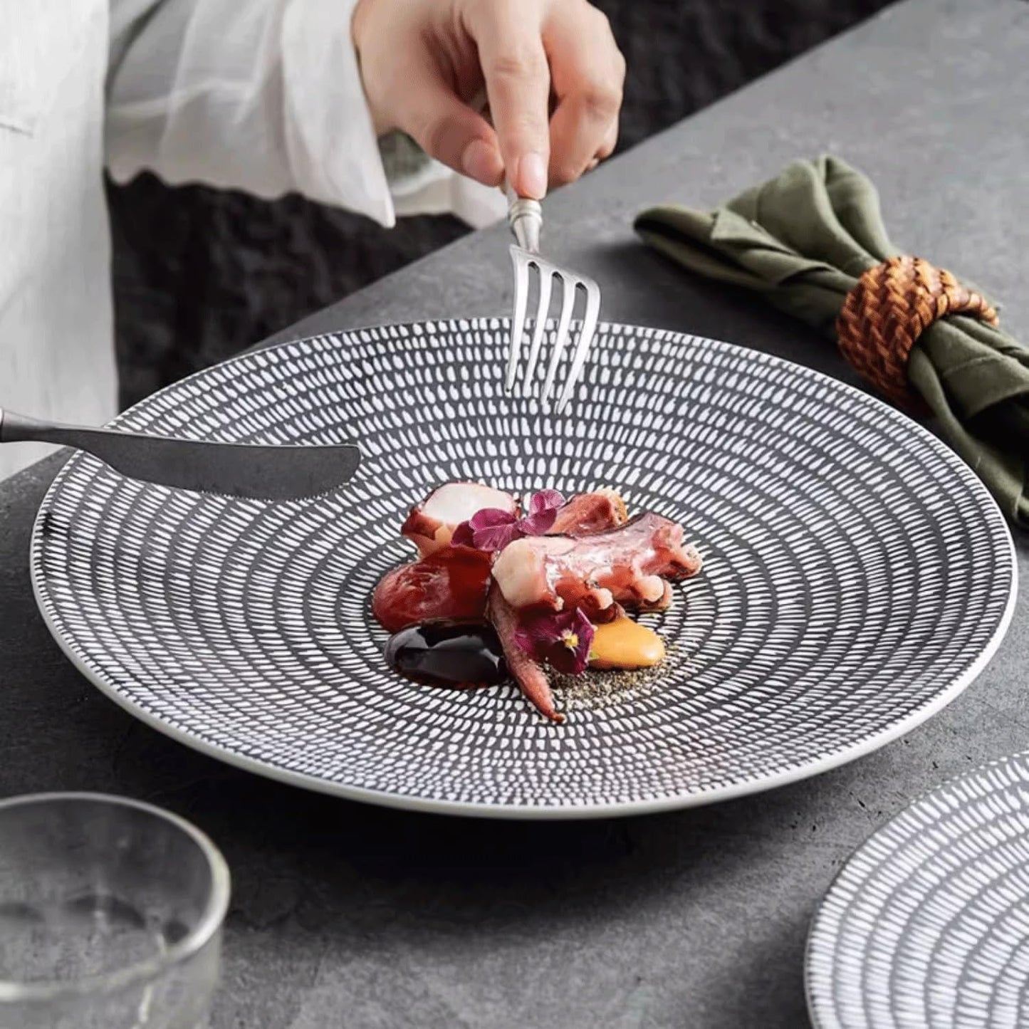 Black Tribal Dinner Plate 27cm