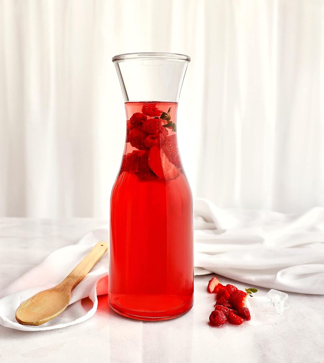 Carafe with Plastic Lid 1Lt