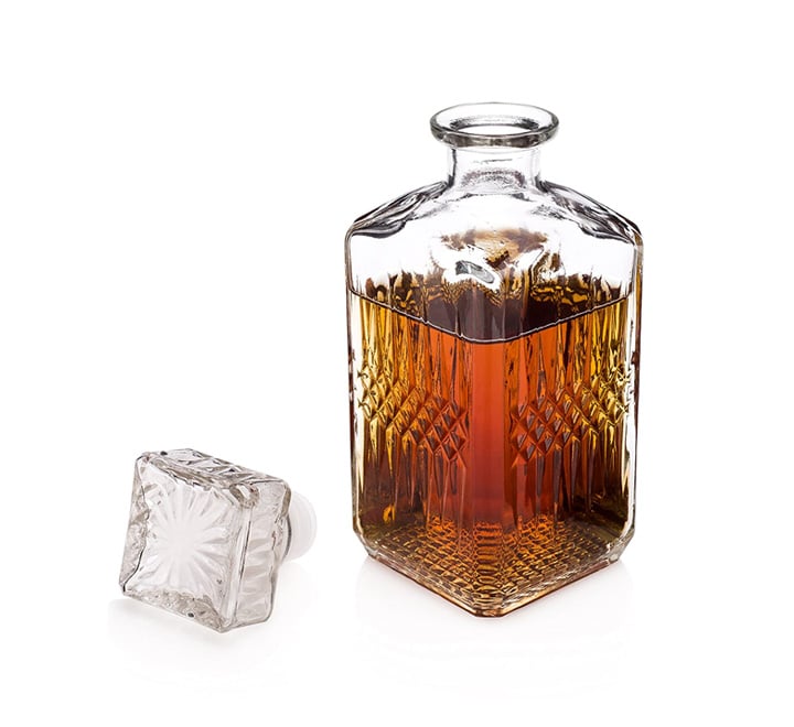 Elegant Square Glass Decanter 900ml