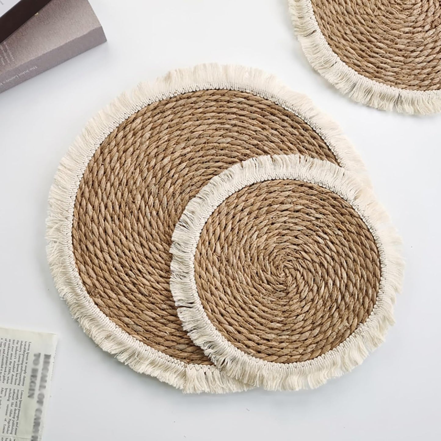 Woven Placemat with Fringe 30cm